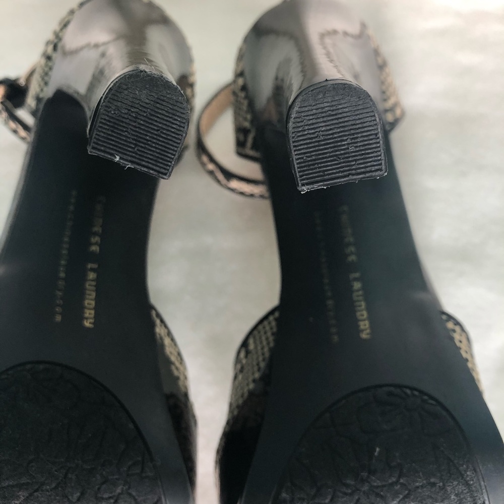 🖤🖤🖤 Platform Heels 🤍🤍🤍 - Picture 4 of 5